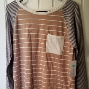 Staccato One Pocket Pullover